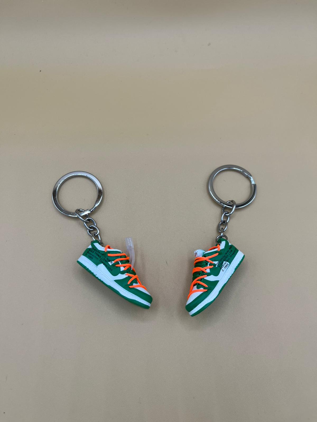 Off-White x Nike Dunk Low "Pine Green"