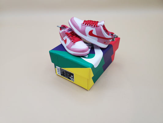 Nike SB Dunk "StrangeLove"