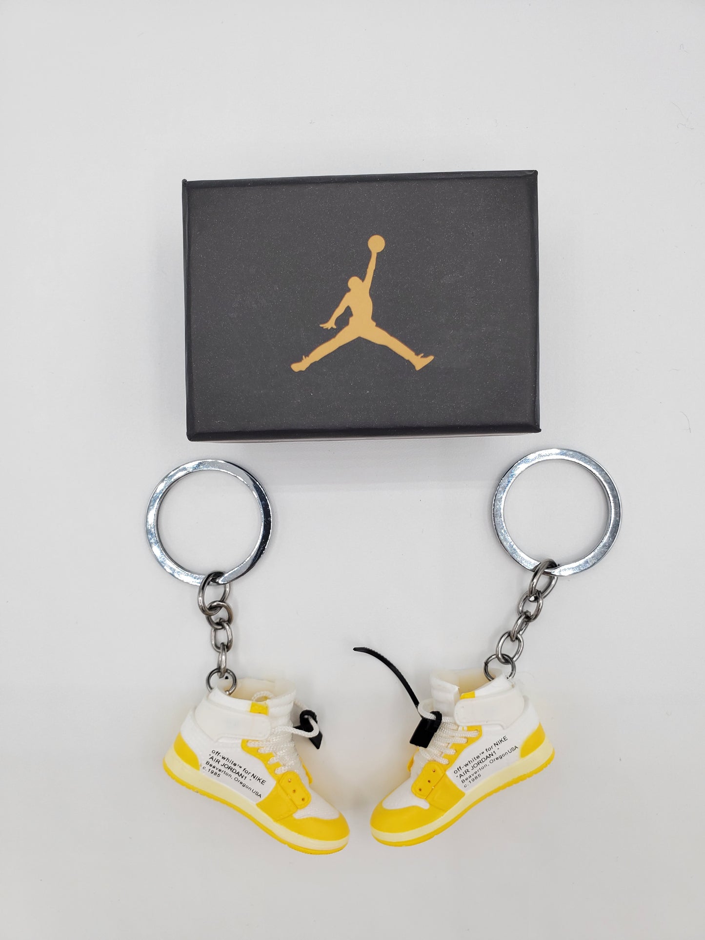 Off-White x Air Jordan 1 Canary Yellow