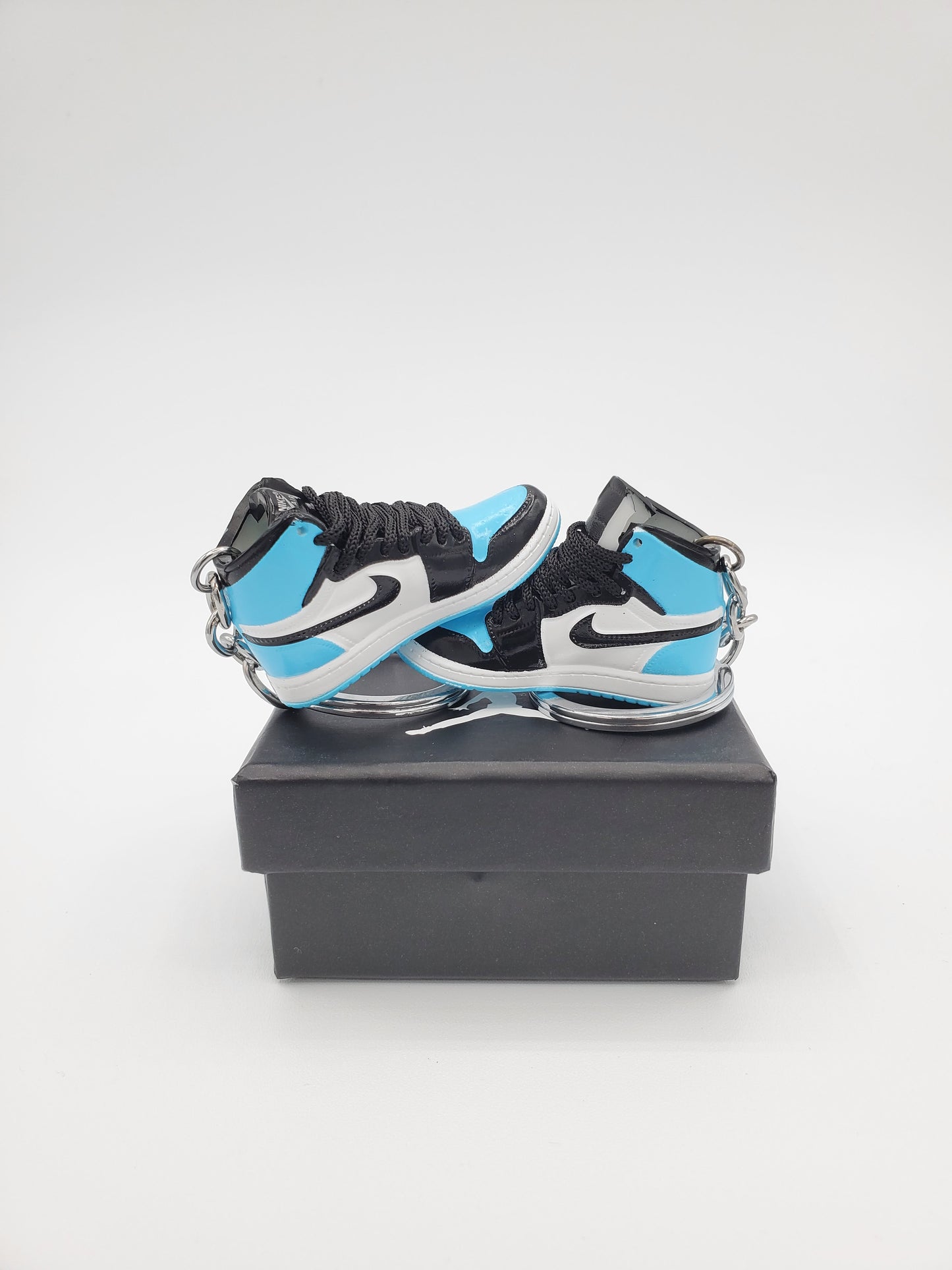 Nike Air Jordan 1 (AJ1) "Blue Chill"