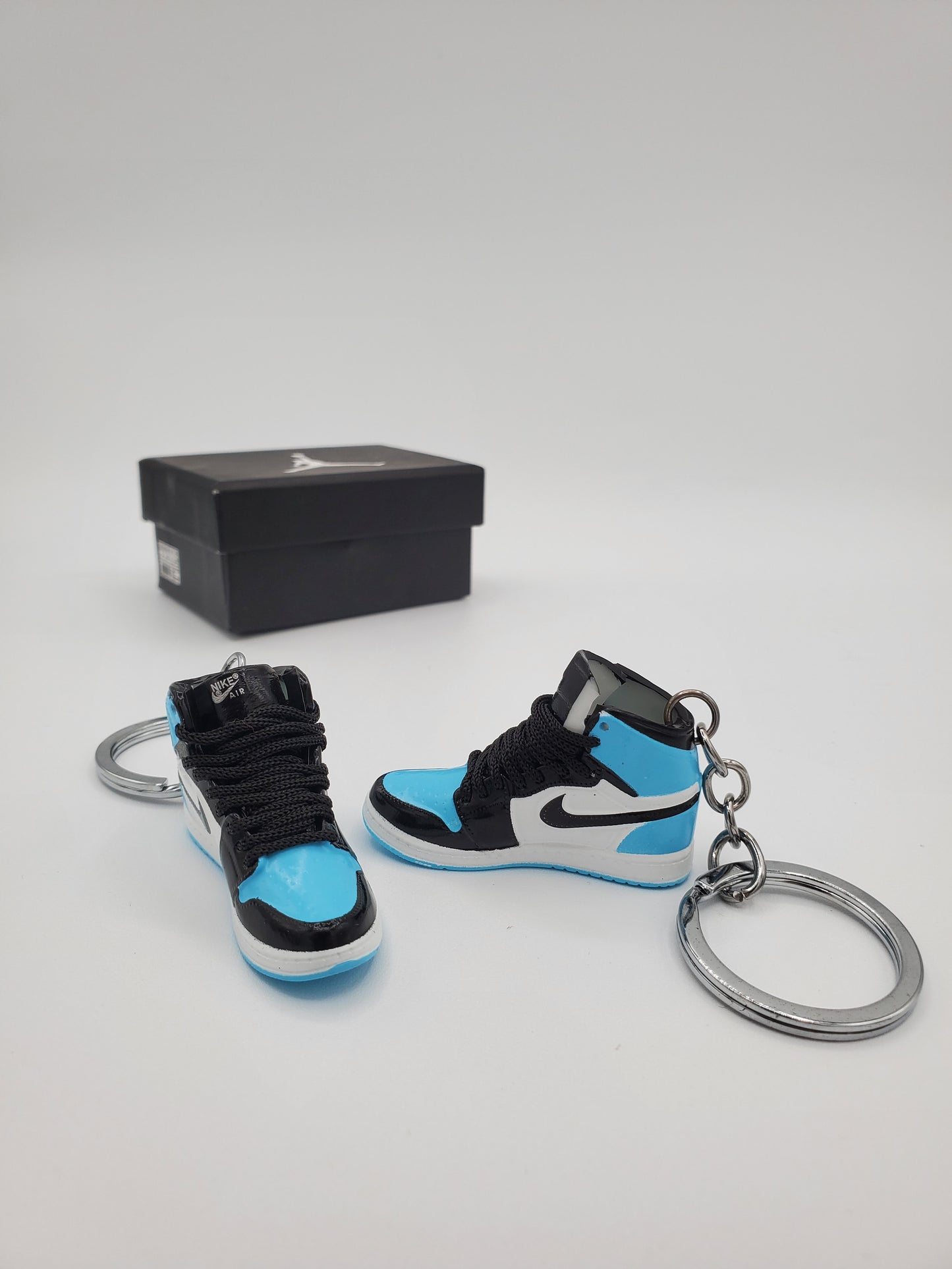 Nike Air Jordan 1 (AJ1) "Blue Chill"