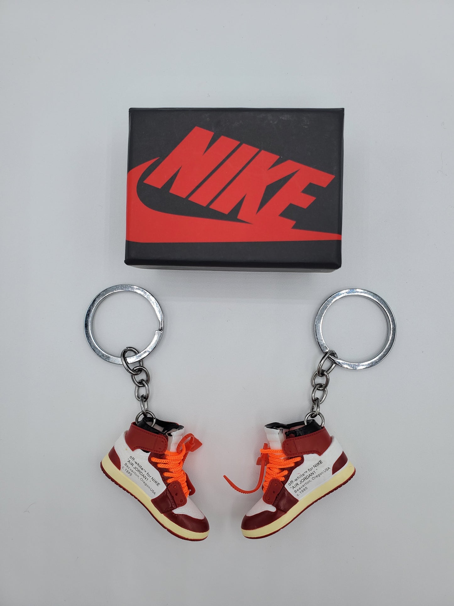Off-White x Nike Air Jordan 1 "Chicago"