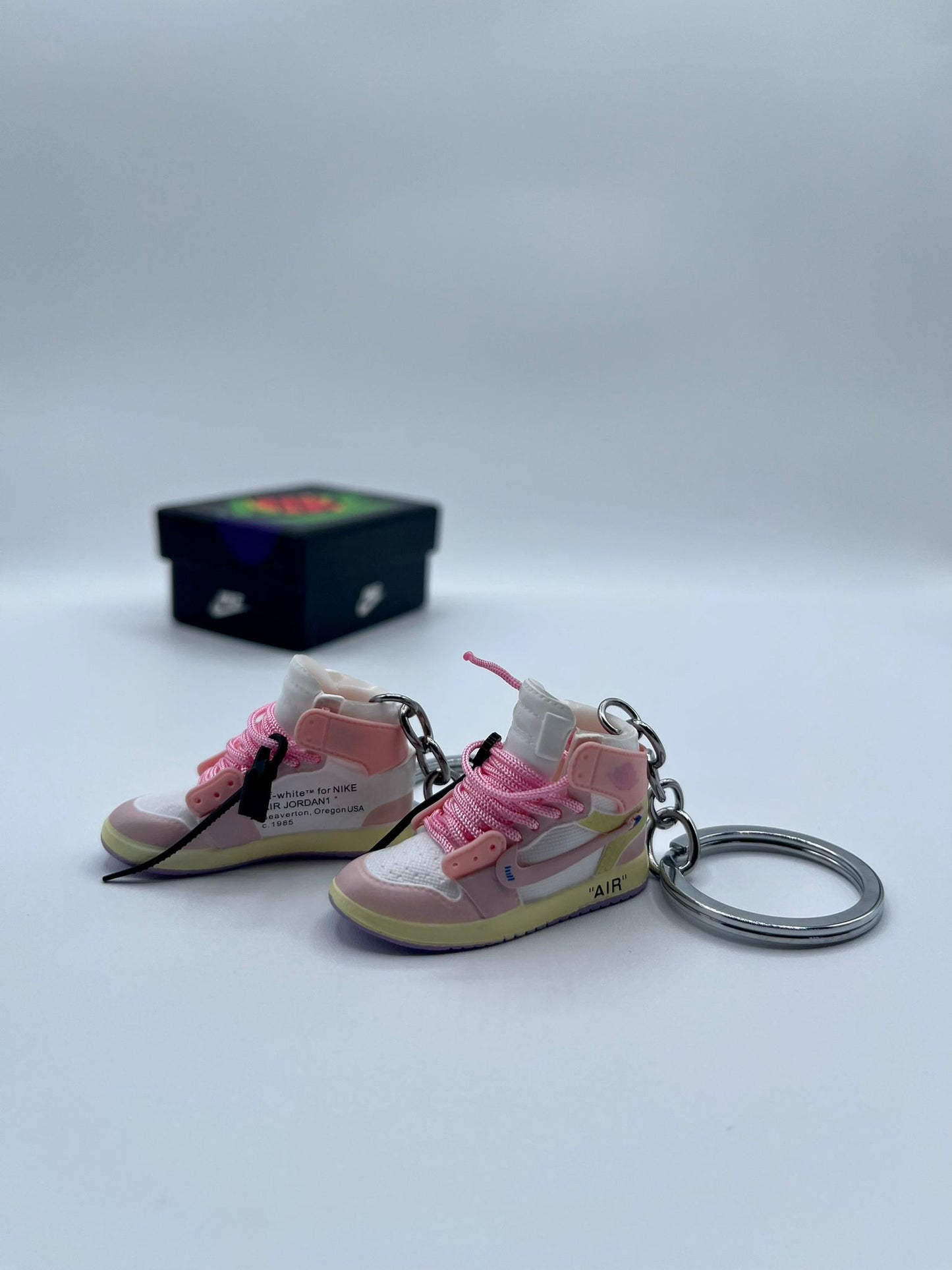 Off-White x Air Jordan 1 "Pink Blast"
