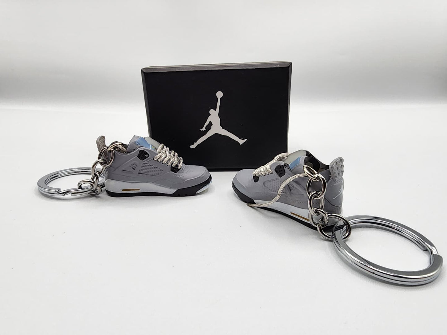 Jordan 4 "Cool Grey"